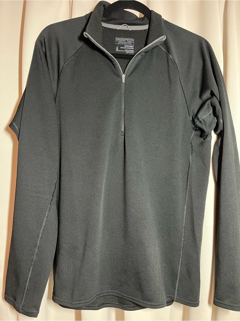 Patagonia Men's Black Half-Zip Pullover